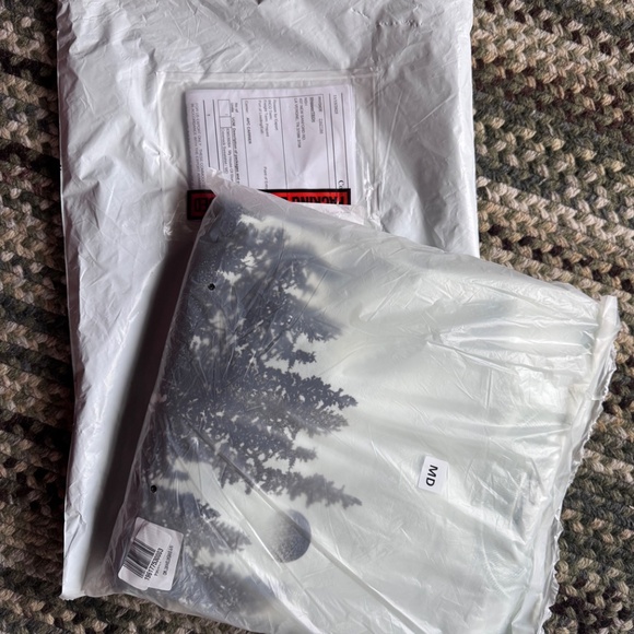 Taylor Swift Evermore Ivy House of Stone Crewneck Medium - Picture 7 of 7